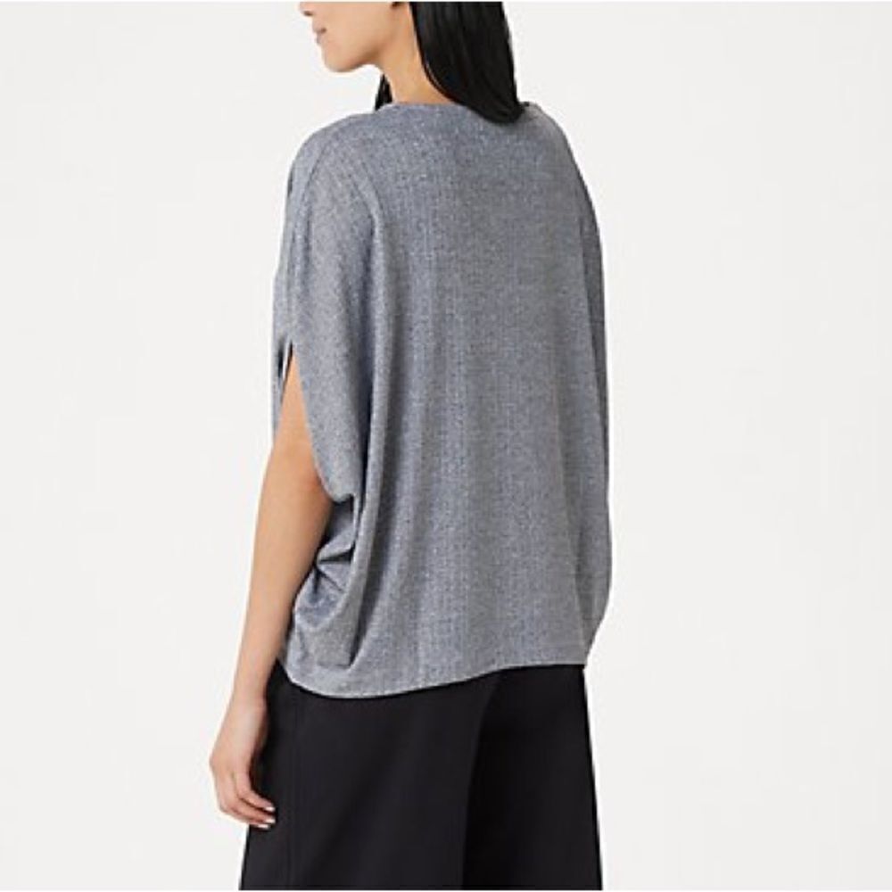 Lisa
Rinna Collection Round-Neck Batwing Top - Picture 2 of 6
